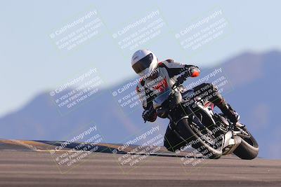media/Nov-06-2023-Moto Forza (Mon) [[ce023d0744]]/3-Intermediate Group/Session 5 (Turn 9)/